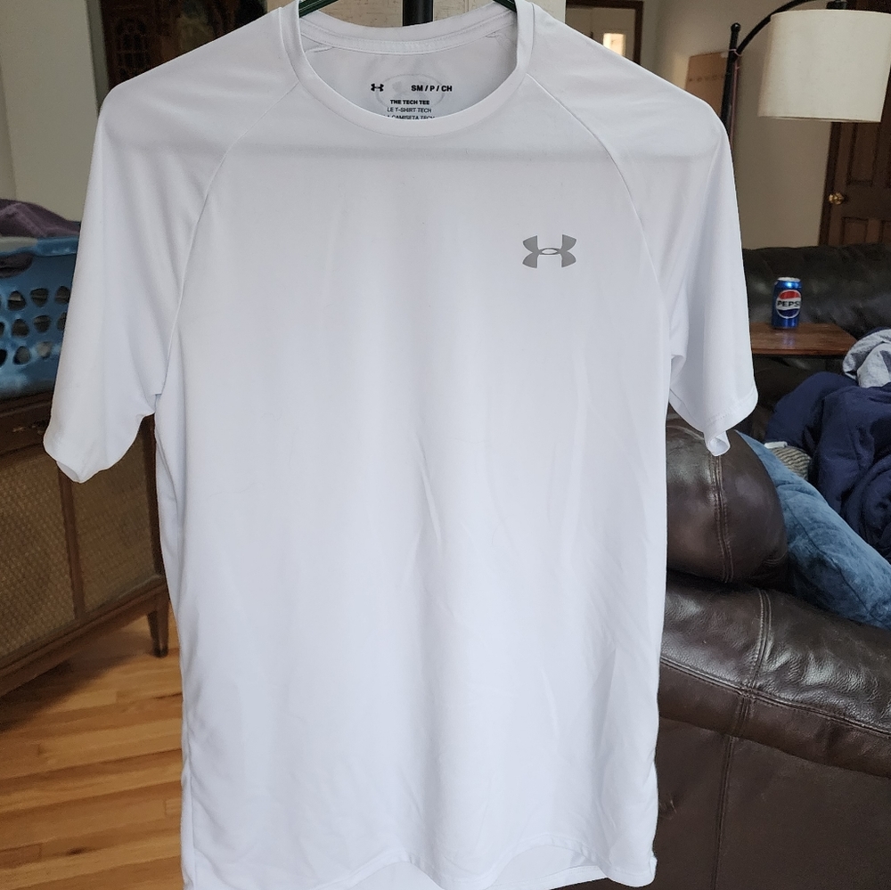 Under Armour Tech Tee size small euc